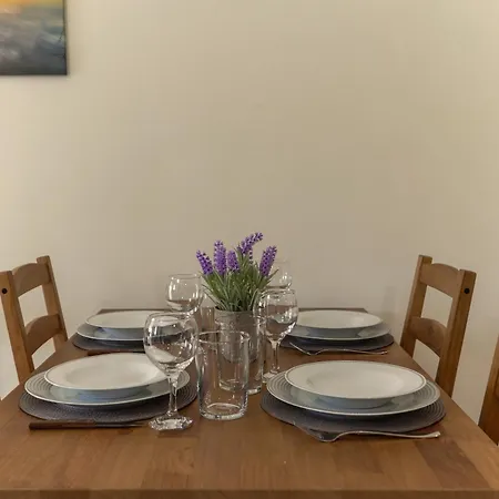 Laurels Apartment