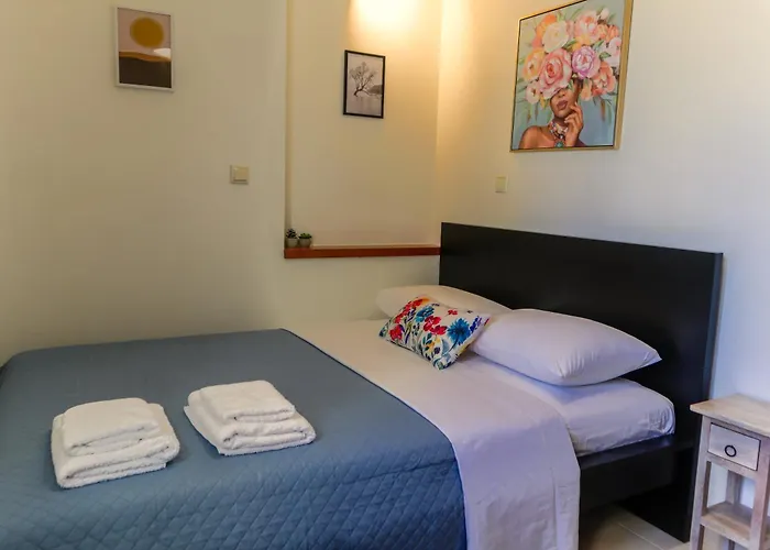 Laurels * Ханья (Крит)